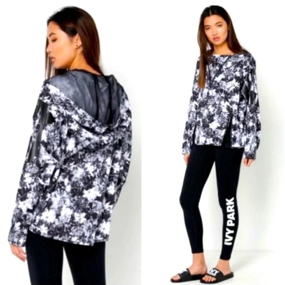 IVY‎ PARK 3/4 Zip Floral Wind Breaker Hoodie Jacket Size M